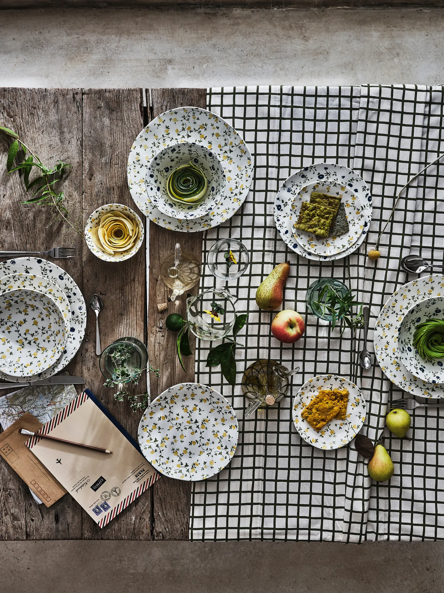 coincasa Piatto pane porcellana motivo fiorellino