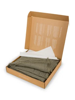 society limonta Plaid morbidissimo in pura lana Special Capsule SOCIETY Made in Italy per Coincasa