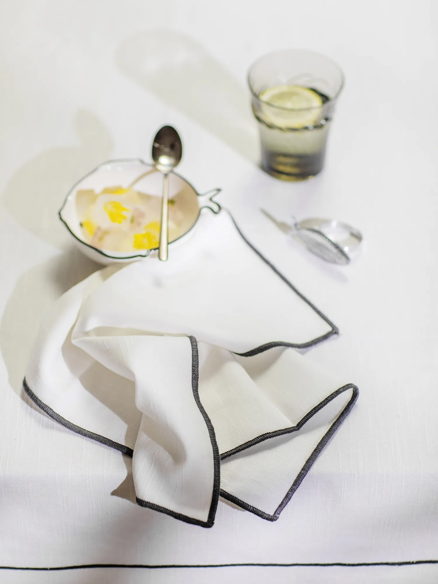 coincasa Set 2 tovaglioli slub di cotone con overlock