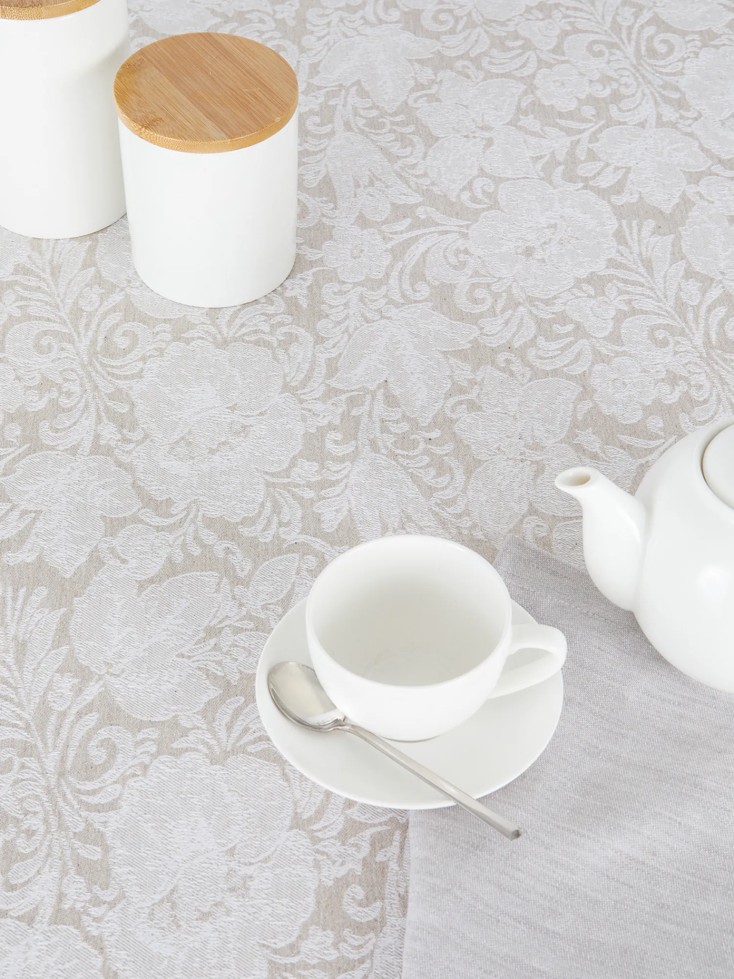 coincasa Tovaglia centrotavola lino e cotone motivo ornamentale